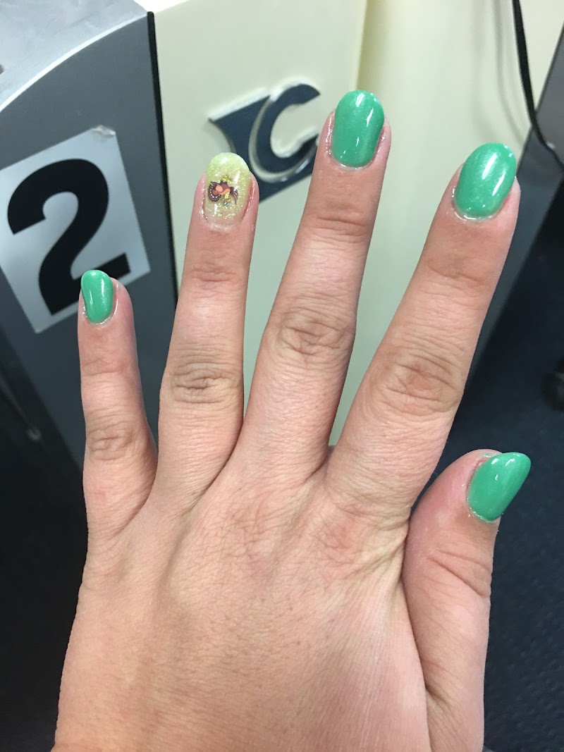 Angelique Nails & Spa, nail salon in Meadville, PA, photo 4 of 9